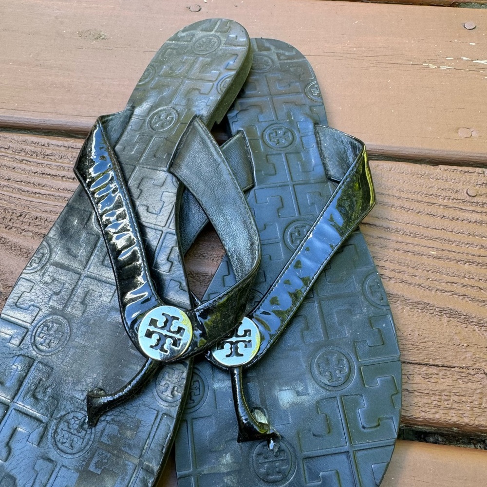 Tory Burch Leather Flip Flop - Picture 2 of 5